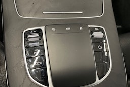 Harmaa Mercedes-Benz E 2021 kuva 38.