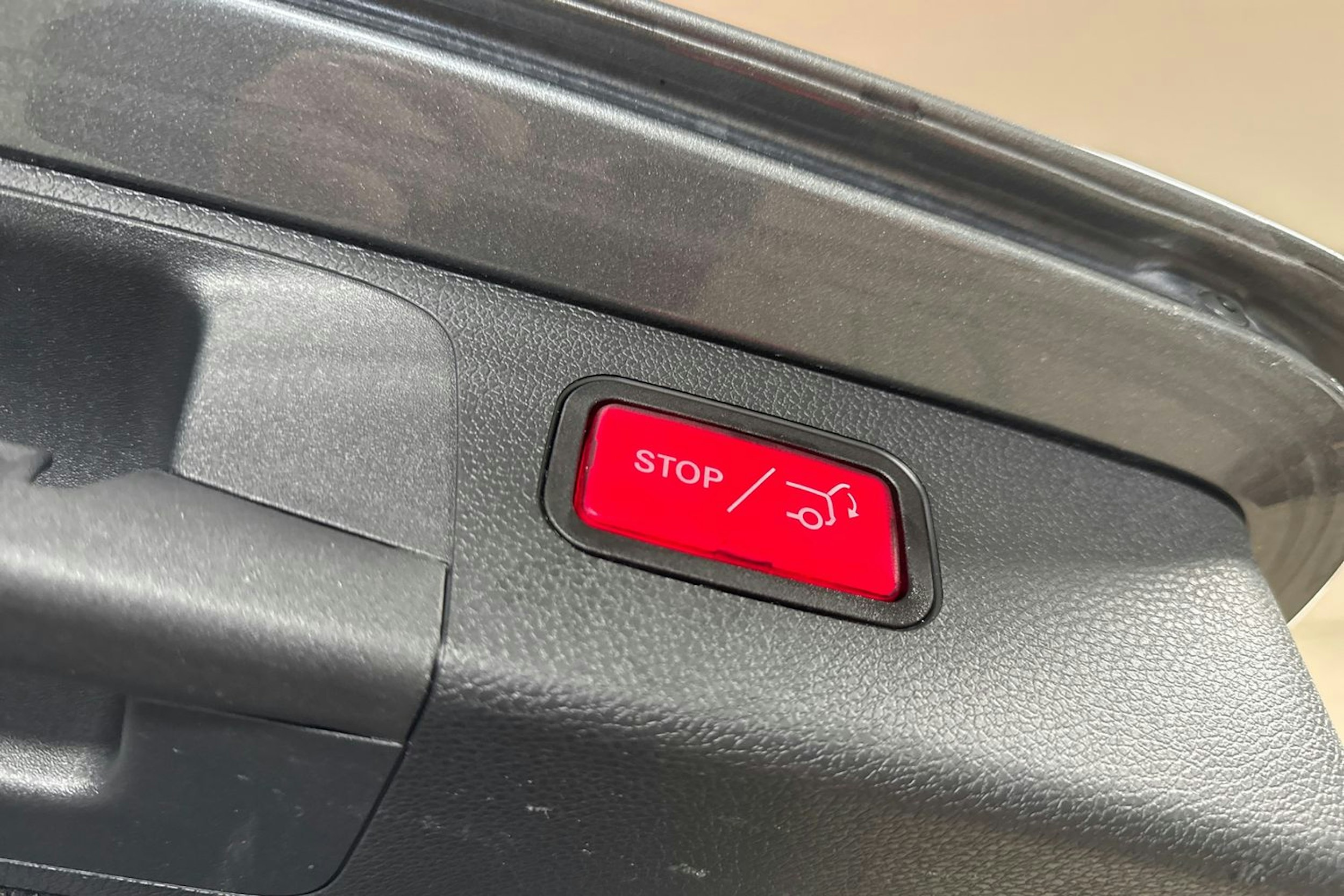 harmaa Mercedes-Benz E 2021 kuva 15.