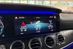 harmaa Mercedes-Benz E 2021 kuva 22.
