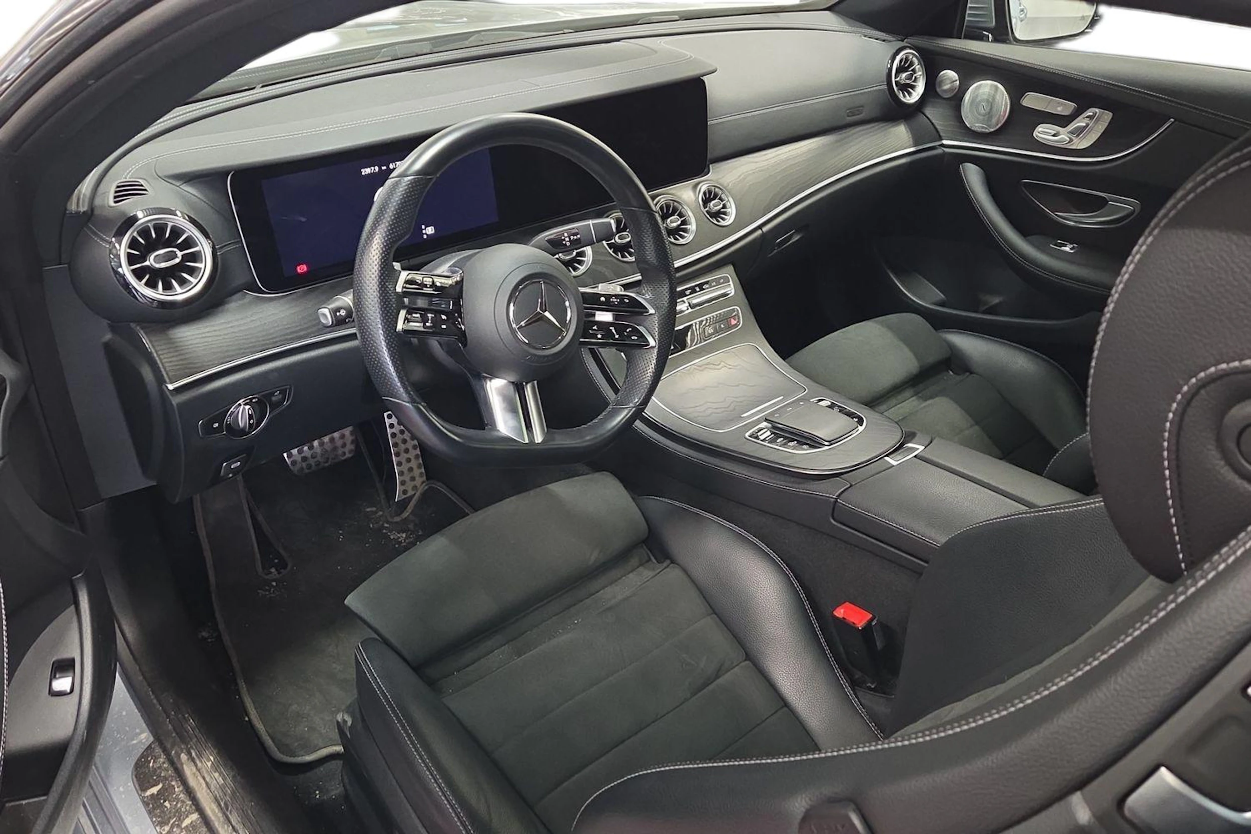 harmaa Mercedes-Benz E 2021 kuva 3.