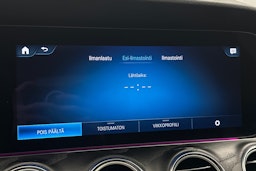 harmaa Mercedes-Benz E 2021 kuva 32.