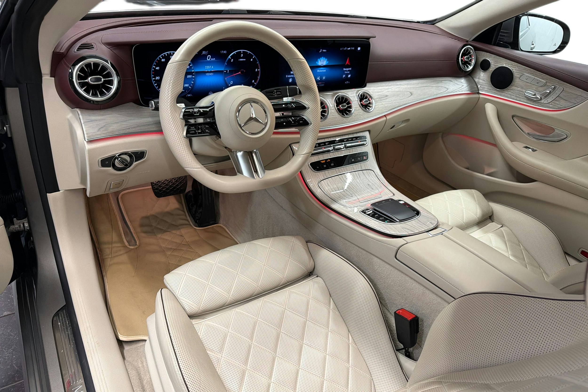 harmaa Mercedes-Benz E 2021 kuva 7.