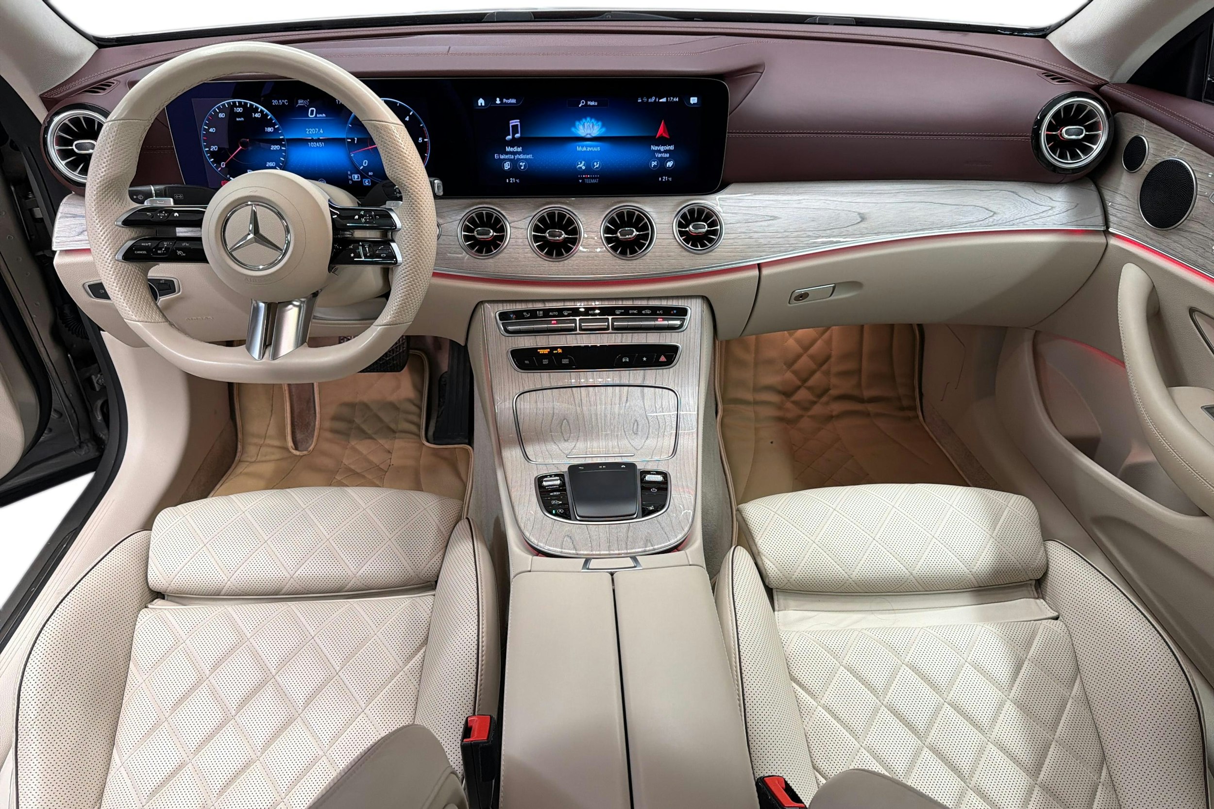 harmaa Mercedes-Benz E 2021 kuva 9.