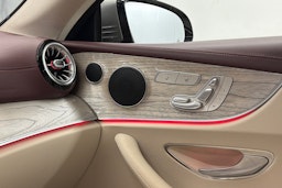 harmaa Mercedes-Benz E 2021 kuva 16.