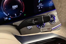 harmaa Mercedes-Benz E 2021 kuva 23.