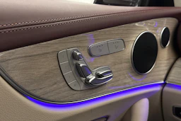harmaa Mercedes-Benz E 2021 kuva 29.