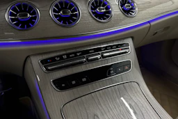 harmaa Mercedes-Benz E 2021 kuva 31.