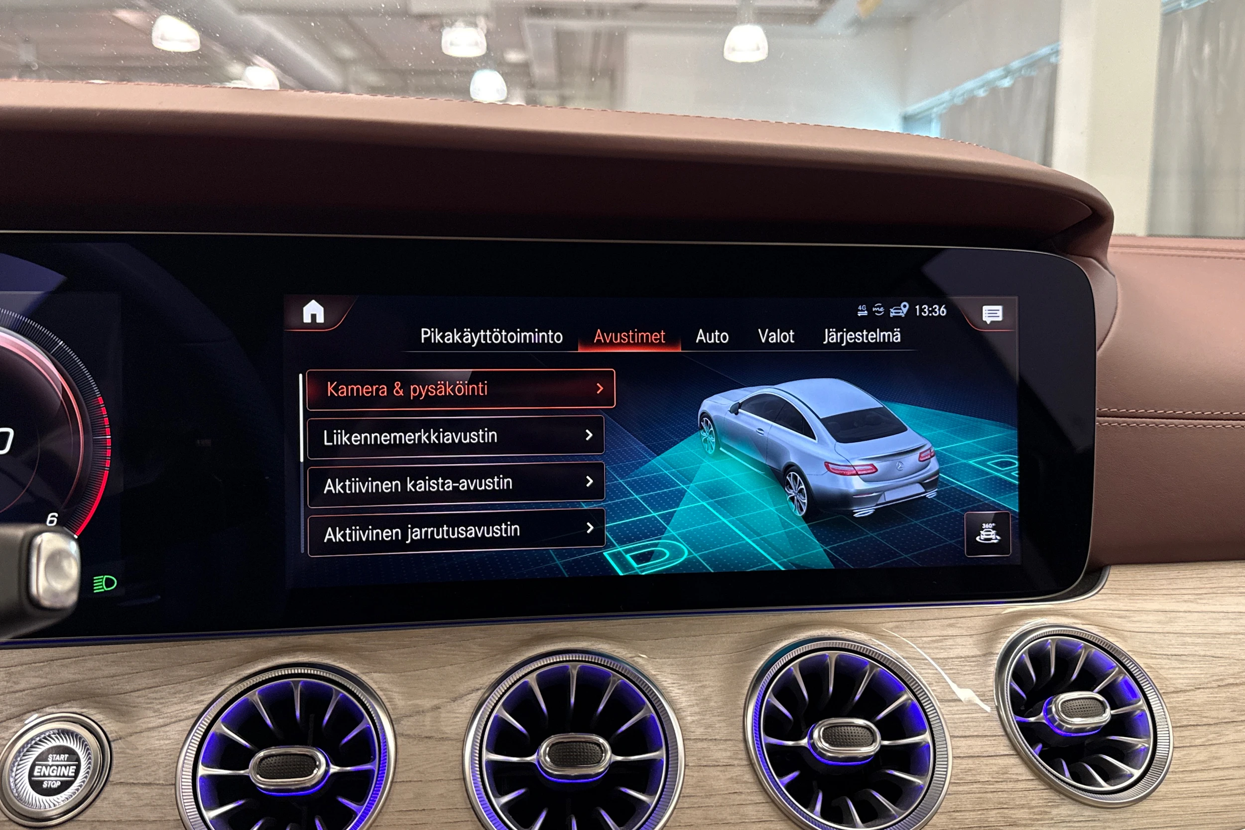 harmaa Mercedes-Benz E 2021 kuva 38.