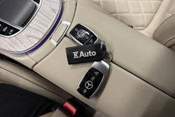 harmaa Mercedes-Benz E 2021 kuva 41.