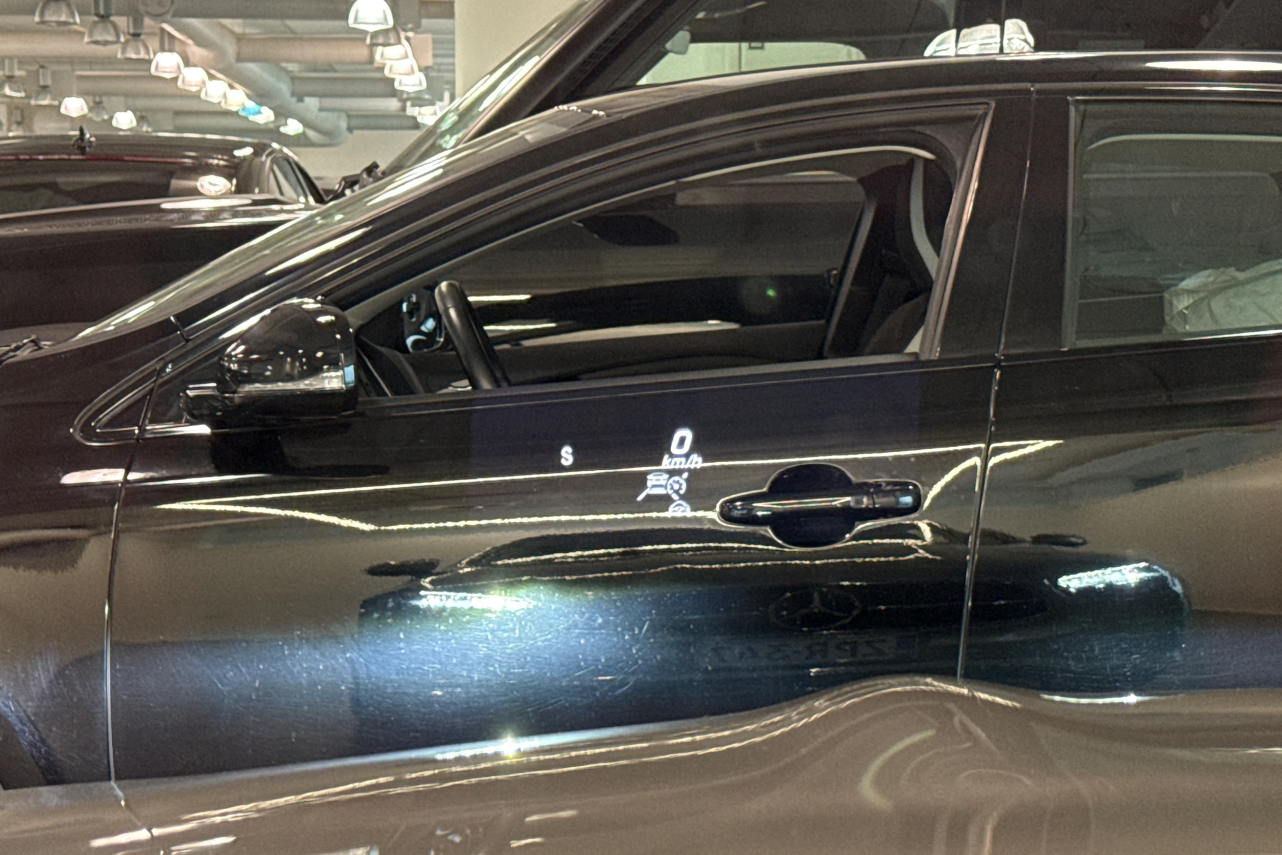harmaa Mercedes-Benz E 2021 kuva 44.