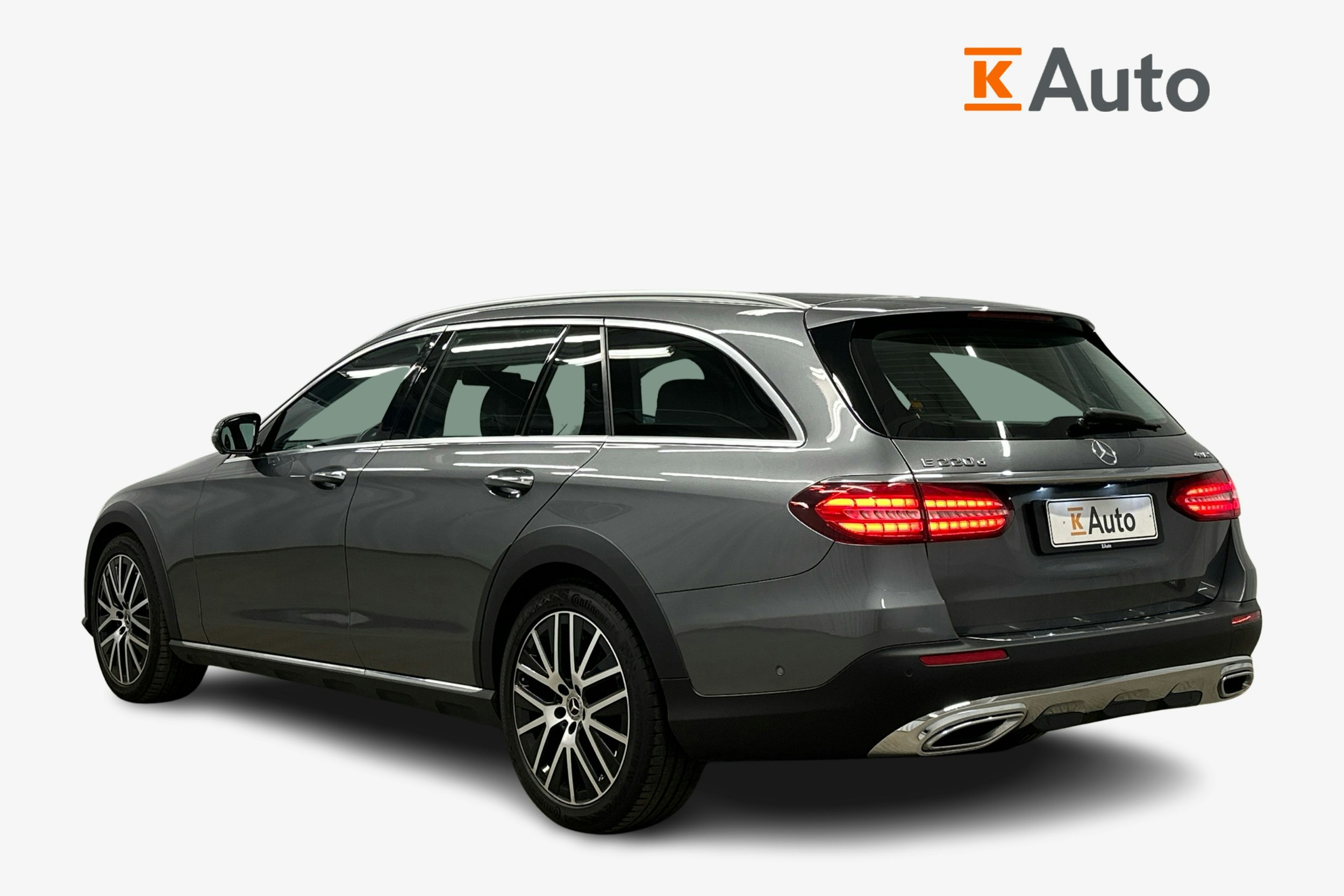 hopea Mercedes-Benz E 2022 kuva 2.