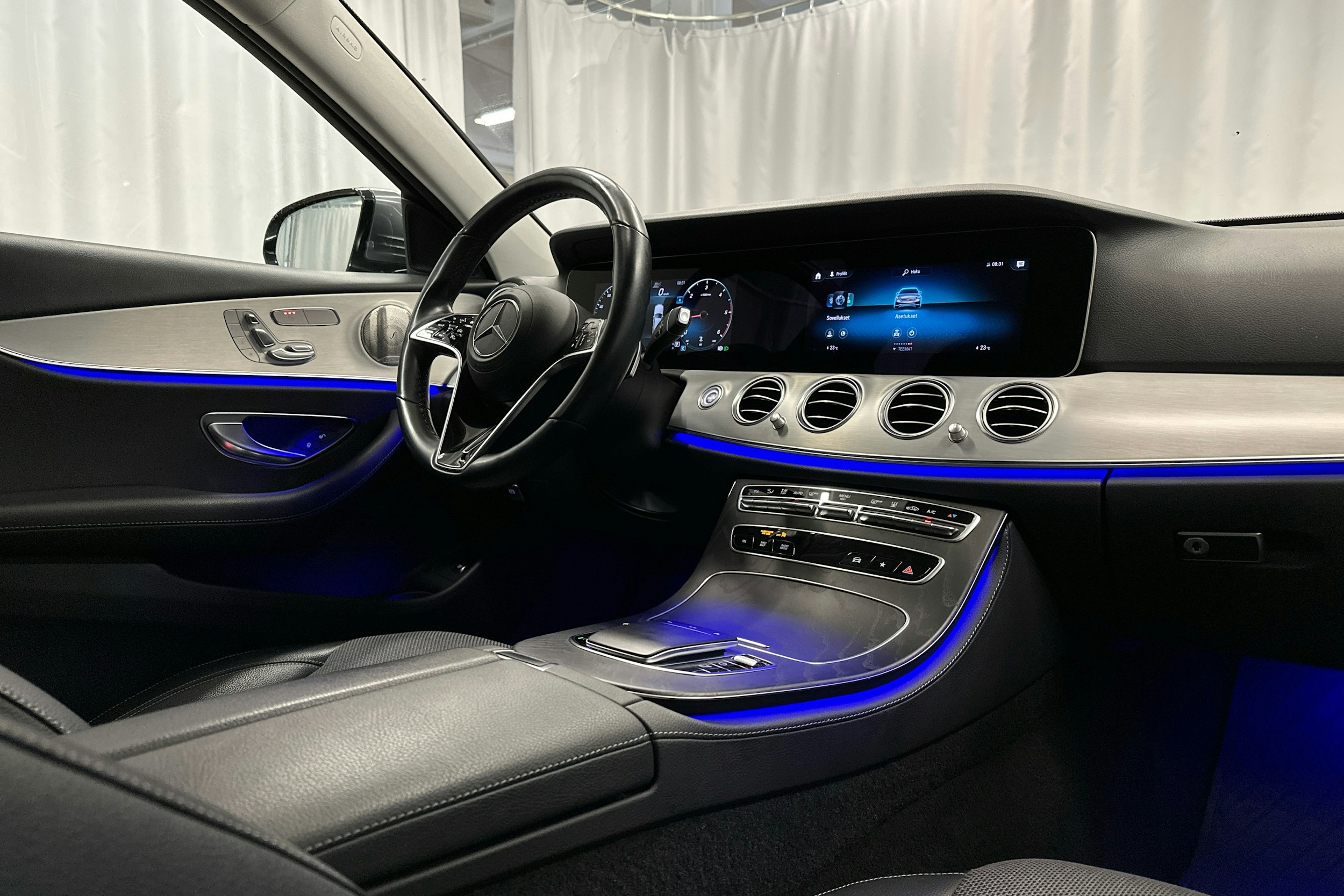 hopea Mercedes-Benz E 2022 kuva 7.