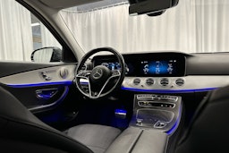 hopea Mercedes-Benz E 2022 kuva 8.