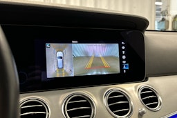 hopea Mercedes-Benz E 2022 kuva 14.