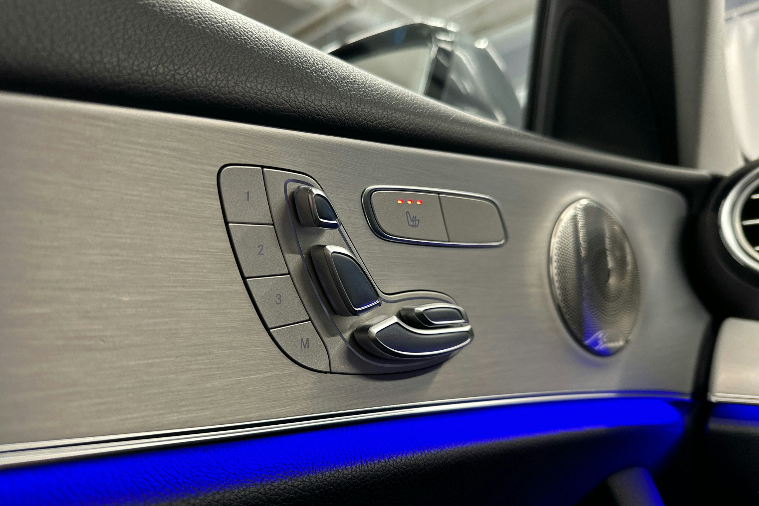 hopea Mercedes-Benz E 2022 kuva 21.
