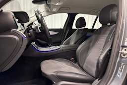hopea Mercedes-Benz E 2022 kuva 23.