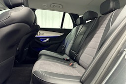 hopea Mercedes-Benz E 2022 kuva 24.