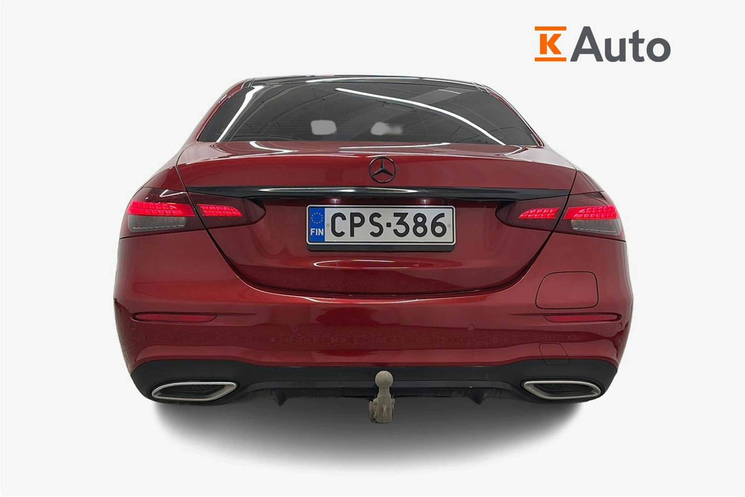 punainen Mercedes-Benz E 2022 kuva 3.