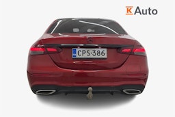 punainen Mercedes-Benz E 2022 kuva 3.