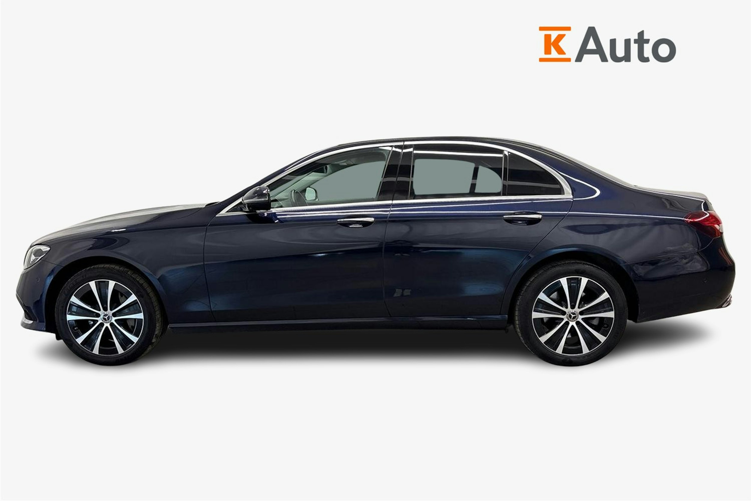 met. sininen Mercedes-Benz E 2022 kuva 5.