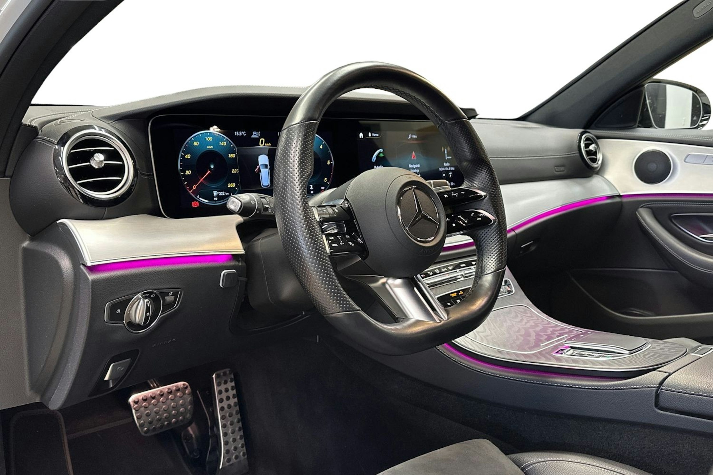 valkoinen Mercedes-Benz E 2022 kuva 7.