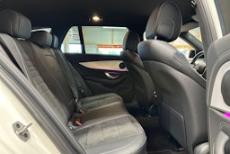 valkoinen Mercedes-Benz E 2022 kuva 14.