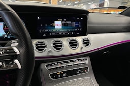 valkoinen Mercedes-Benz E 2022 kuva 21.