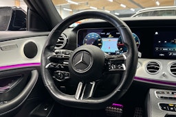 valkoinen Mercedes-Benz E 2022 kuva 26.