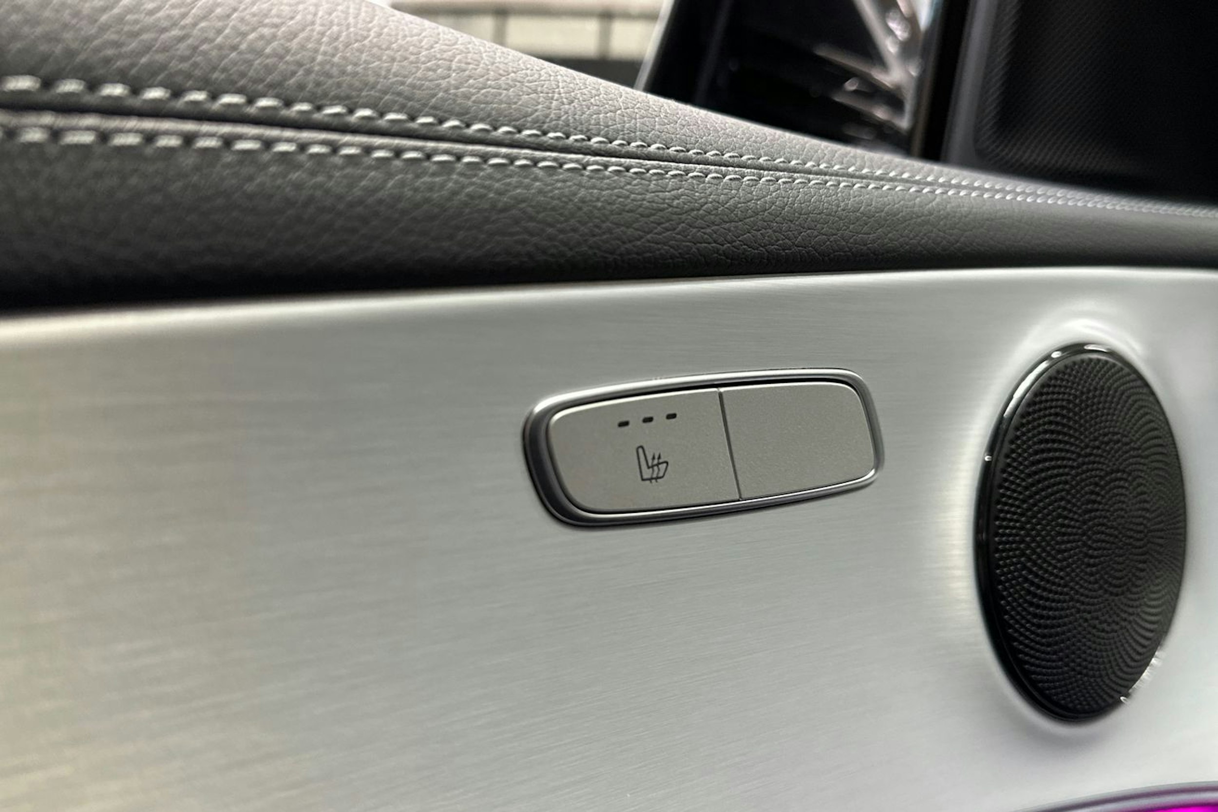 valkoinen Mercedes-Benz E 2022 kuva 29.