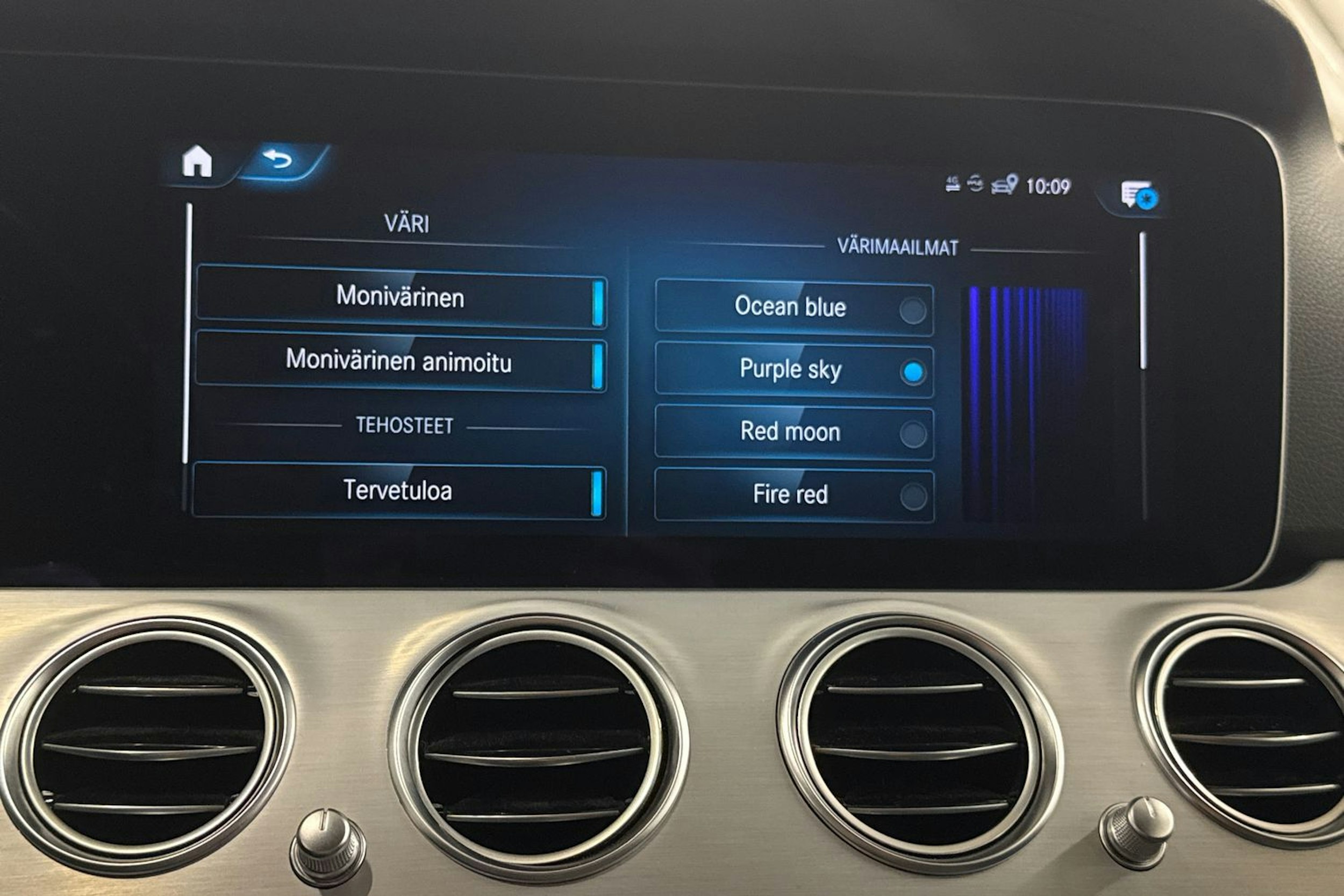 musta Mercedes-Benz E 2022 kuva 28.