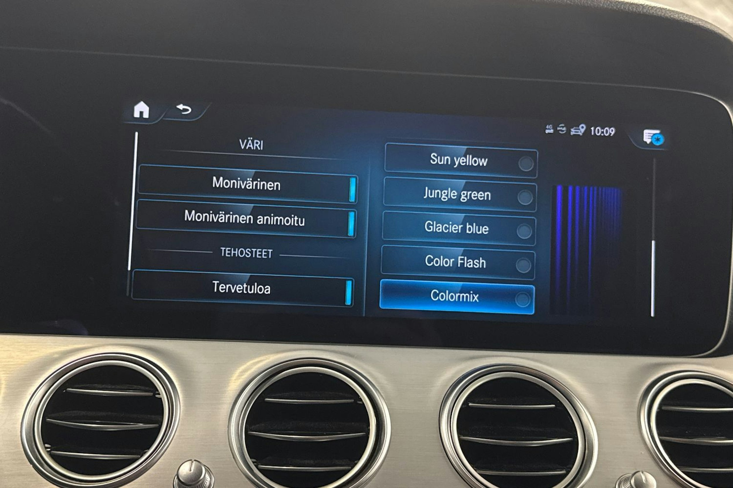 musta Mercedes-Benz E 2022 kuva 29.
