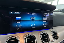 Valkoinen Mercedes-Benz E 2022 kuva 19.