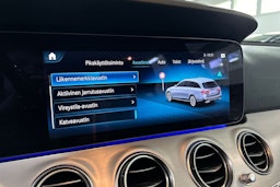 Valkoinen Mercedes-Benz E 2022 kuva 20.