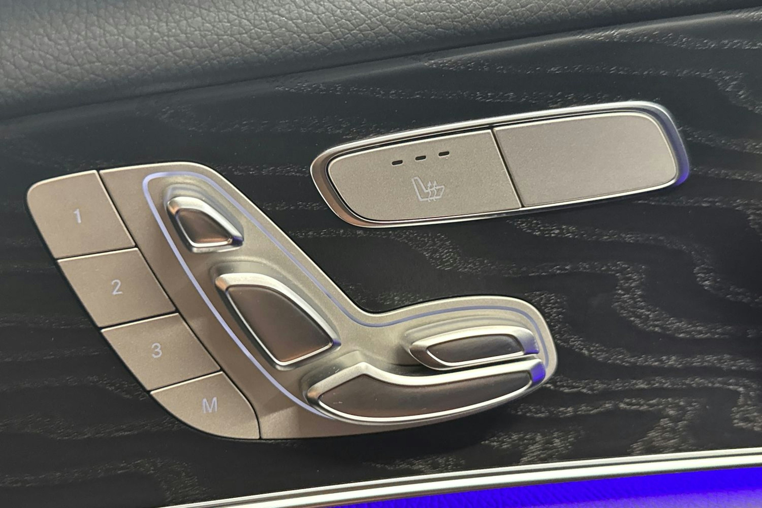 harmaa Mercedes-Benz E 2023 kuva 14.