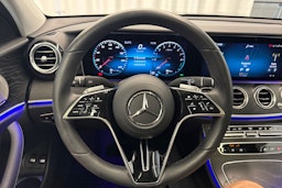 harmaa Mercedes-Benz E 2023 kuva 16.