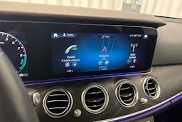 harmaa Mercedes-Benz E 2023 kuva 20.