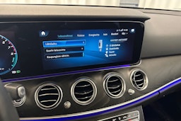harmaa Mercedes-Benz E 2023 kuva 22.