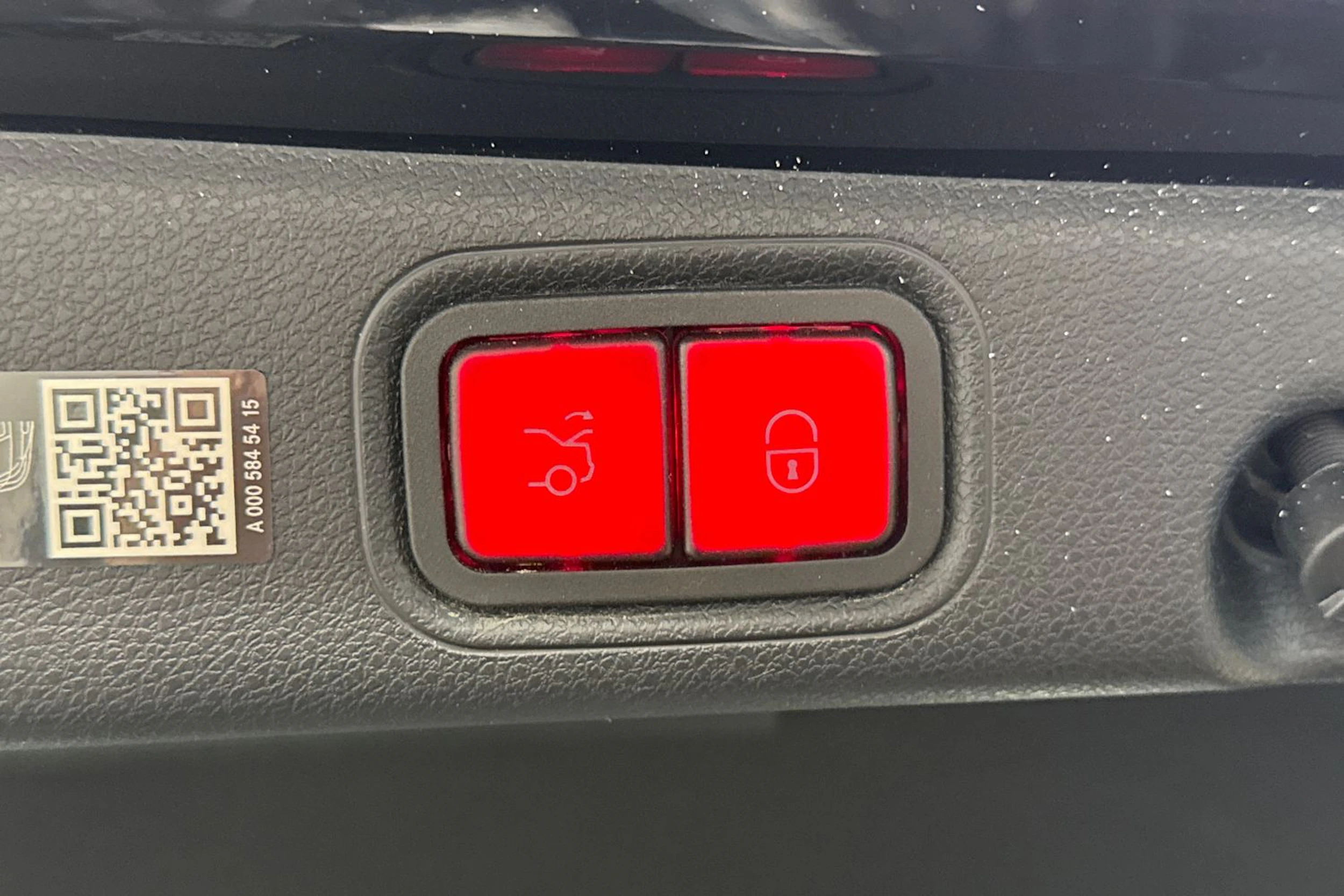 Musta Mercedes-Benz E 2023 kuva 13.