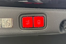 Musta Mercedes-Benz E 2023 kuva 13.