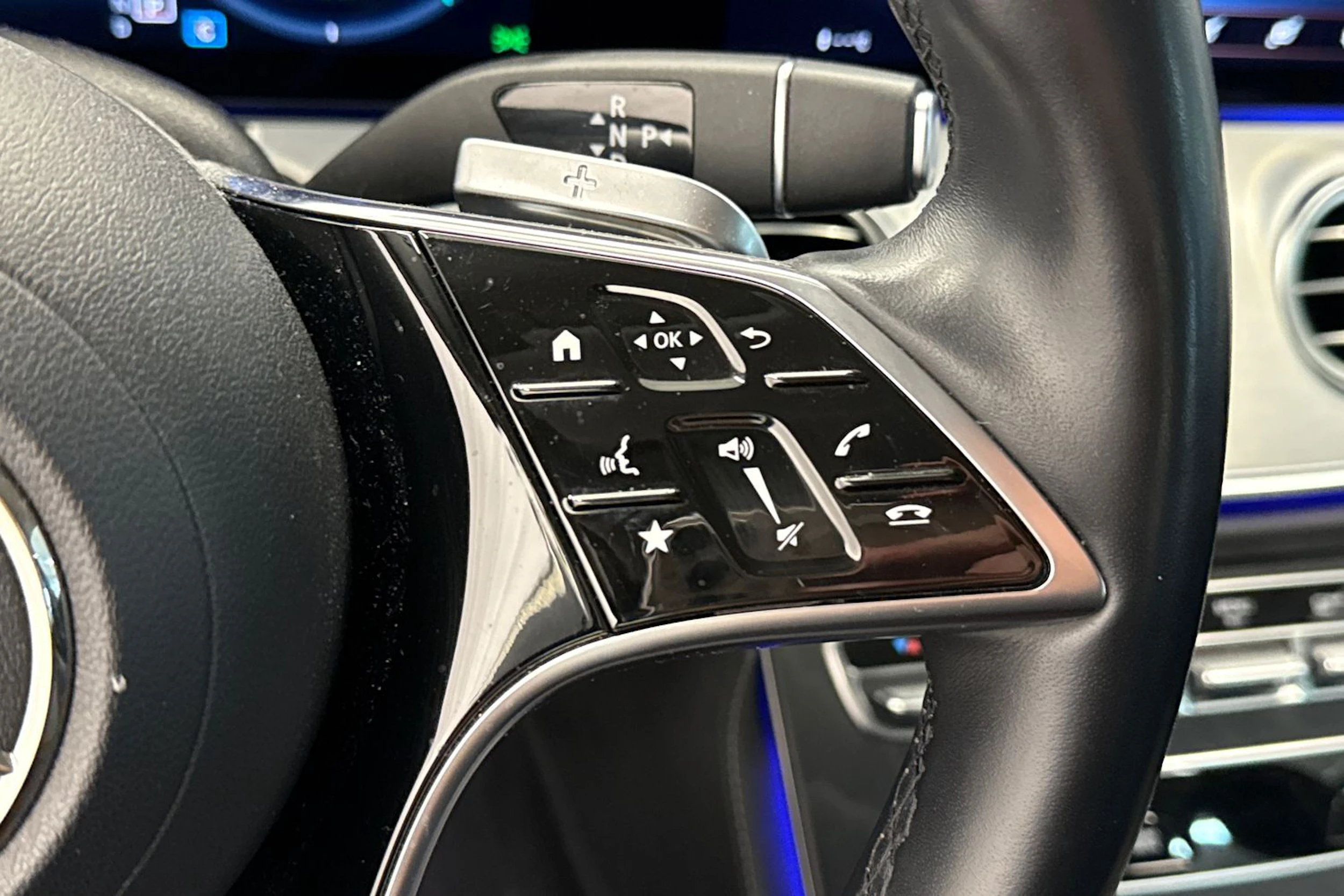 Musta Mercedes-Benz E 2023 kuva 23.