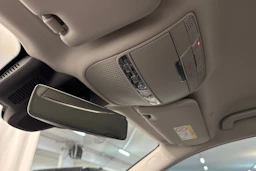 Musta Mercedes-Benz E 2023 kuva 25.