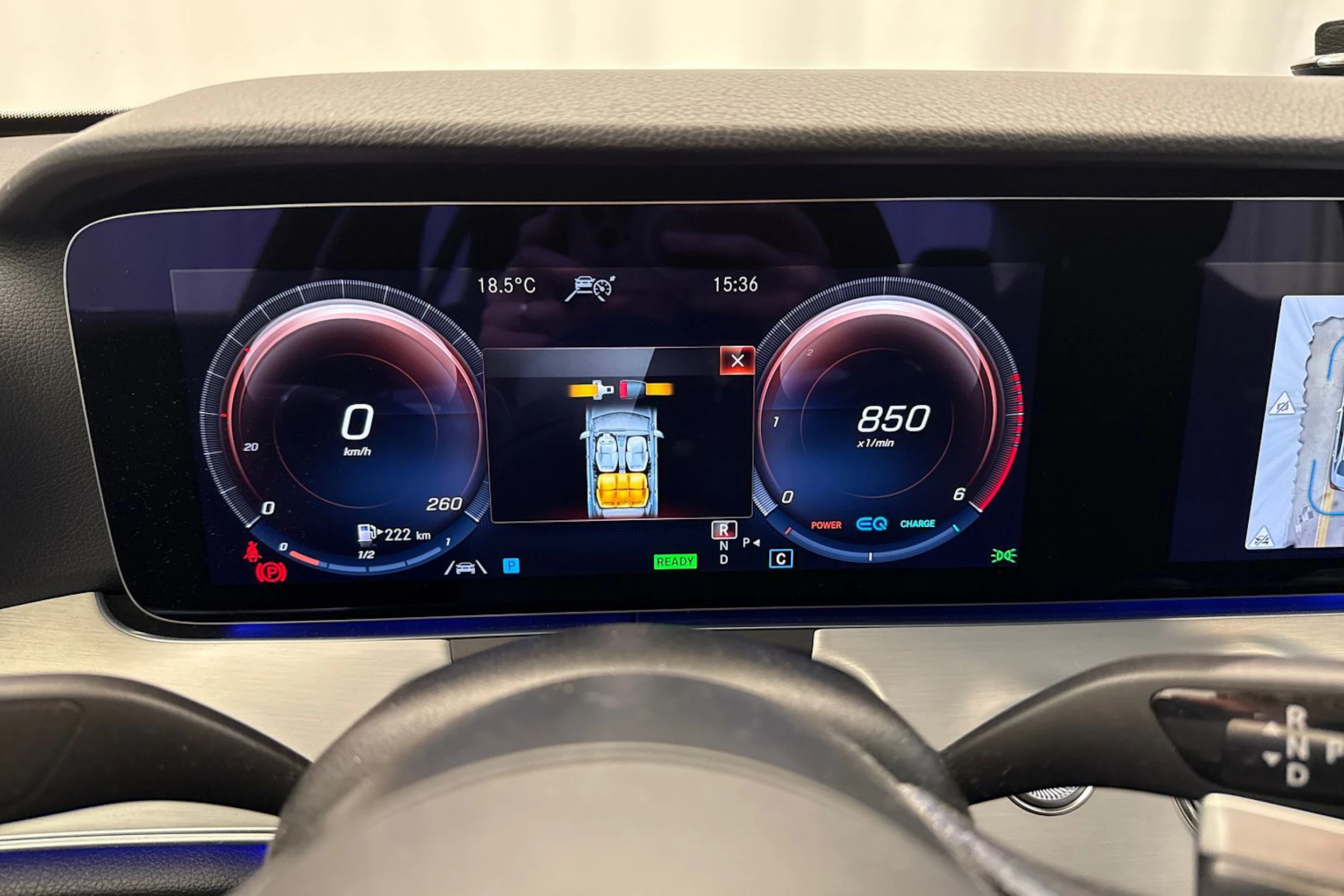 Musta Mercedes-Benz E 2023 kuva 27.