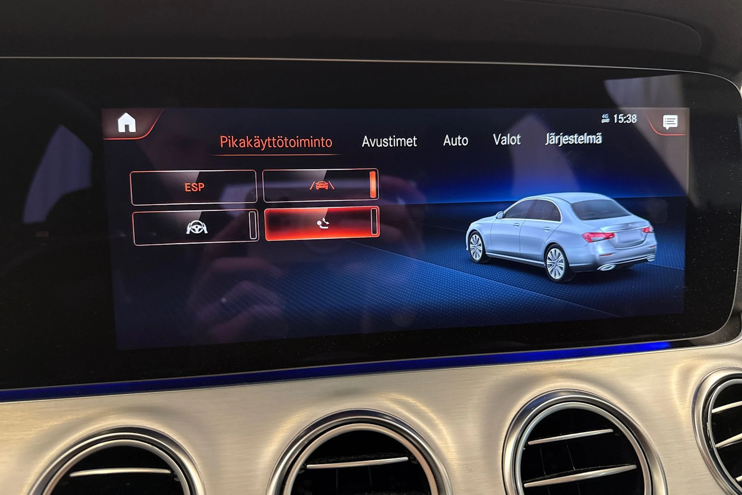 Musta Mercedes-Benz E 2023 kuva 31.