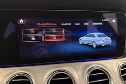 Musta Mercedes-Benz E 2023 kuva 31.