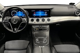 musta Mercedes-Benz E 2023 kuva 9.