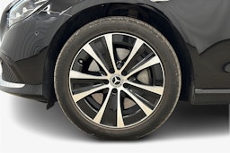 musta Mercedes-Benz E 2023 kuva 11.