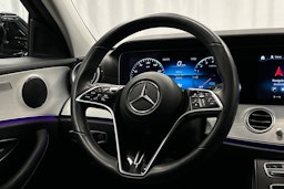 musta Mercedes-Benz E 2023 kuva 14.
