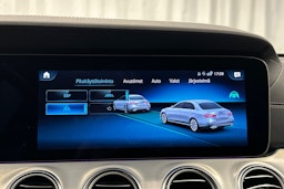 musta Mercedes-Benz E 2023 kuva 30.