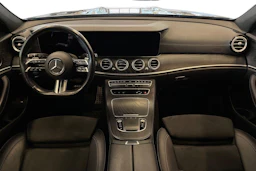 Musta Mercedes-Benz E 2023 kuva 7.