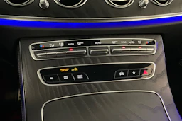 Musta Mercedes-Benz E 2023 kuva 19.